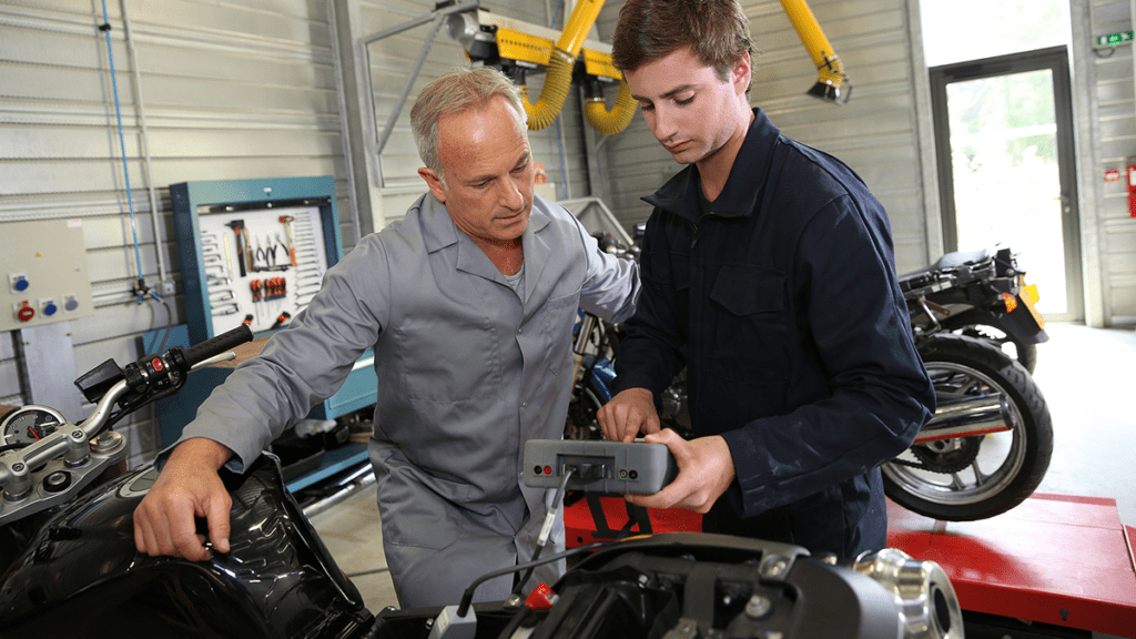 Level 2 Award in MOT Testing (Classes 1 and 2)